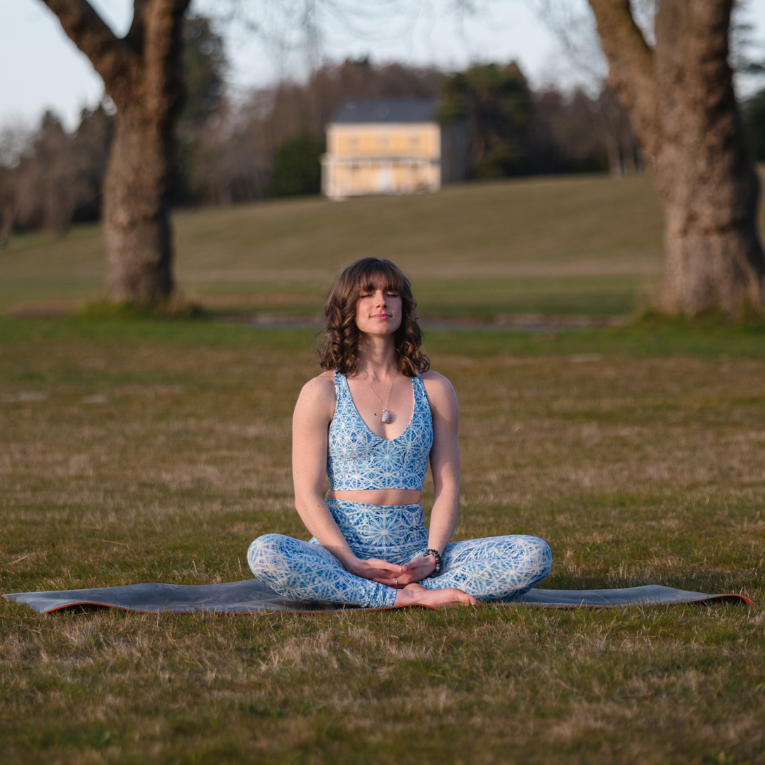 kelsi-yoga